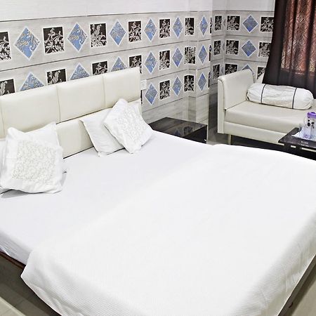 Hotel Shikhar Inn Ujjain Exteriör bild