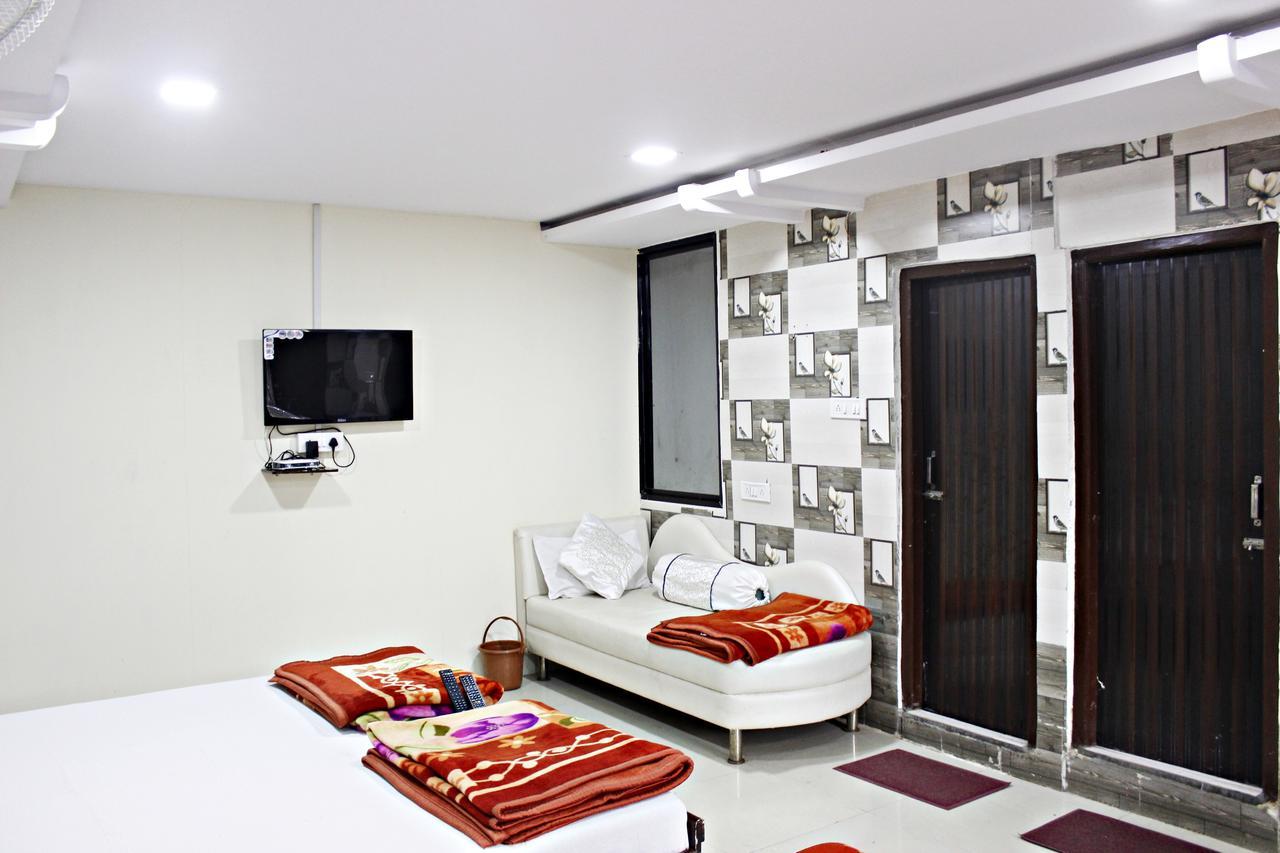 Hotel Shikhar Inn Ujjain Exteriör bild