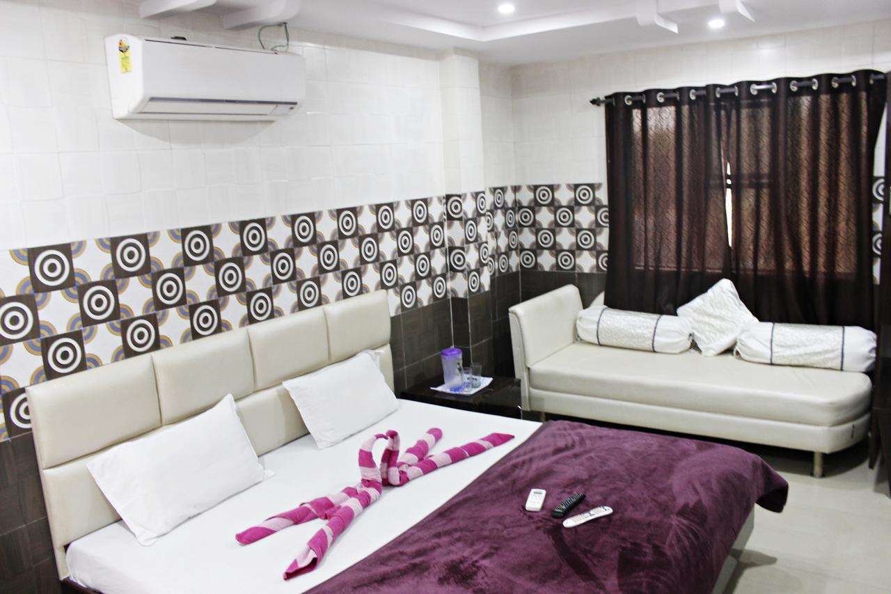 Hotel Shikhar Inn Ujjain Exteriör bild
